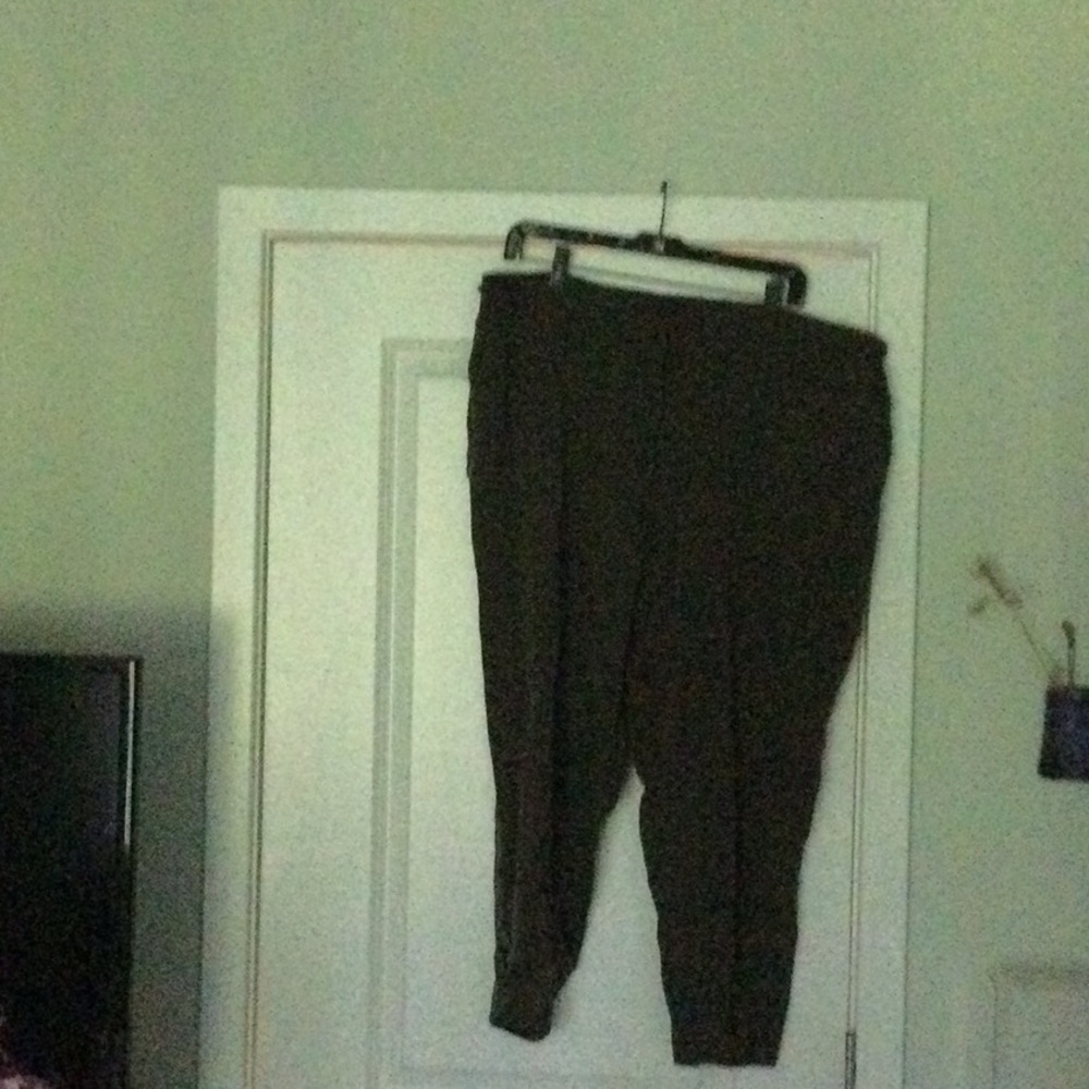 Eileen fisher army green joggers, size xl,EUC